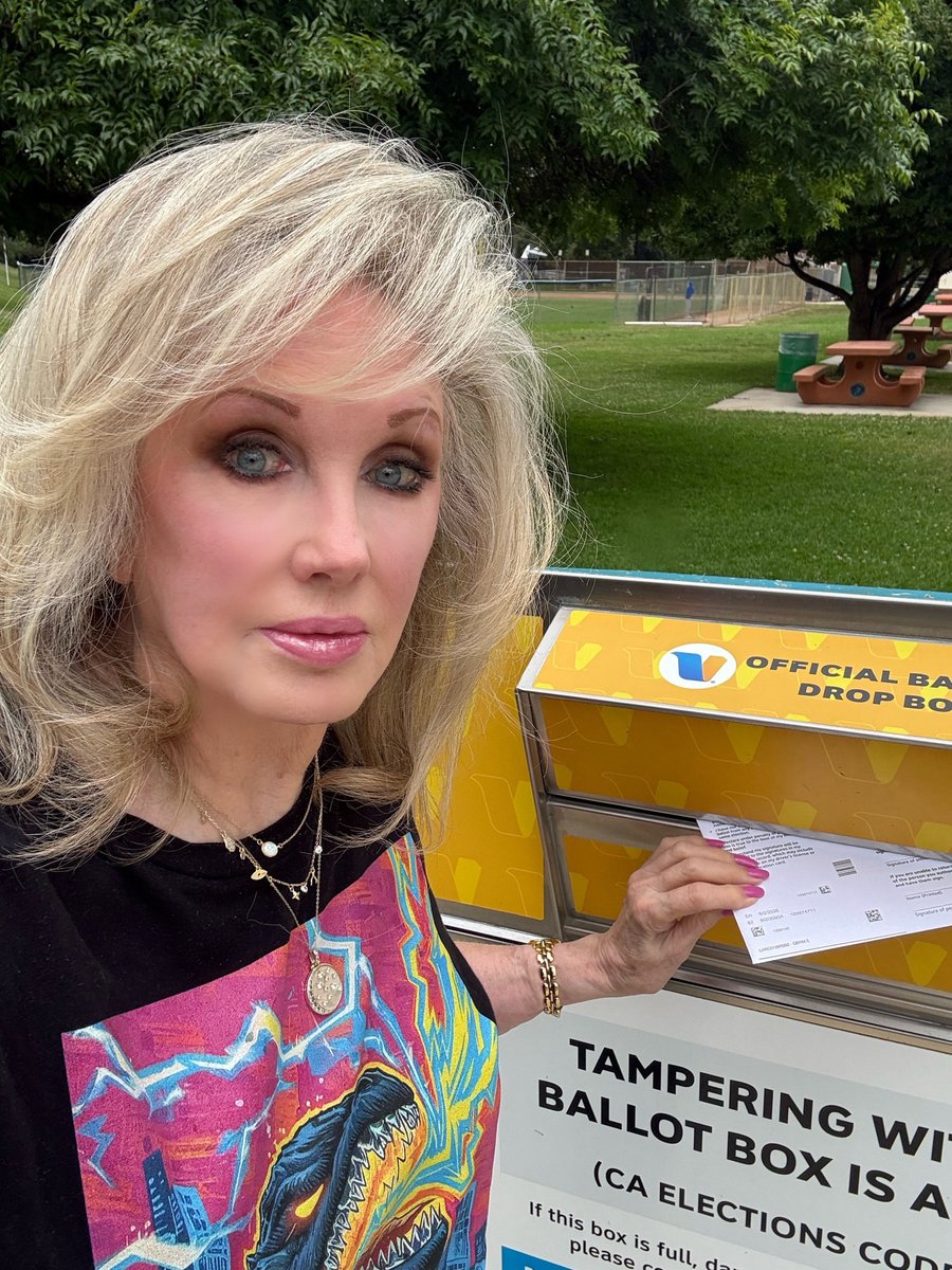 Morgan Fairchild tweet media