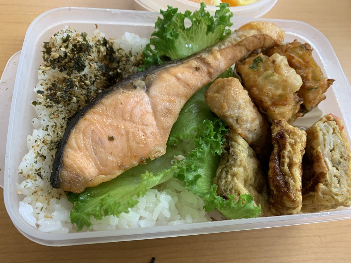 ご飯の時間だよ〜♪ tweet media