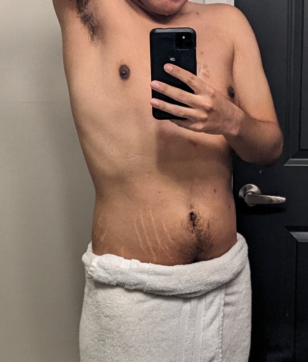 bimexphx's tweet photo. Oomf told me these pics were hot 🤭 https://t.co/pRVC51ERcZ