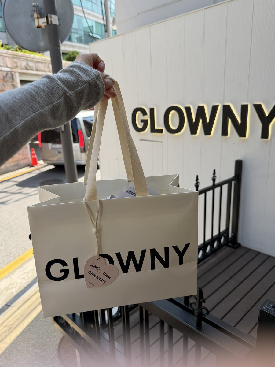 tsuba926's tweet photo. GLOWNY鬼ハマりちゅ💕
かわいすぎる🥺🥺🥺 https://t.co/LdRQGWfmaA