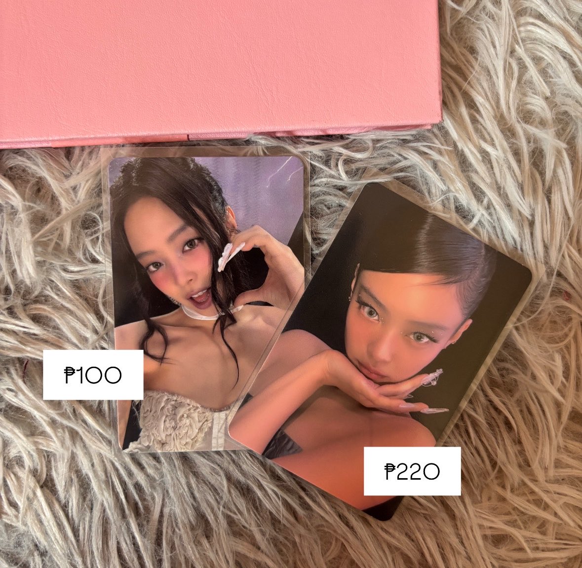 earthtocloo's tweet photo. wts lfb 🤍 jennie qs

- jennie deadline photocards 
- ₱ on photo | payo only!
- ✅ vid condi &amp; photo proof
- ✅ tingi, onhand

free pf and jennie solo unsealed album if getting both 💕

comment or dm if interested ~

tags wts lfb jennie deadline album pob photocard ph https://t.co/ocJFgbeRvV