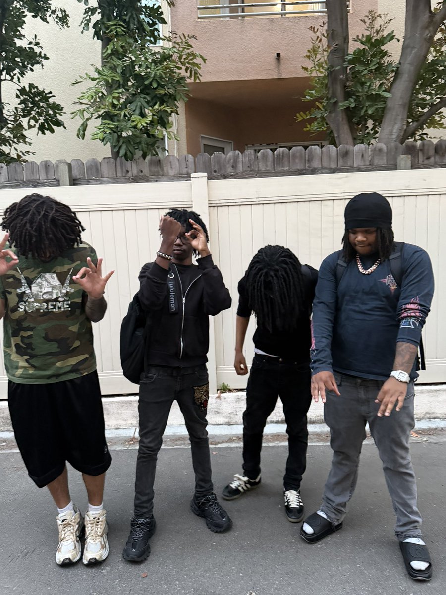 ayerpk's tweet photo. 3pt x KK @saucekill https://t.co/WqaelqhzaN