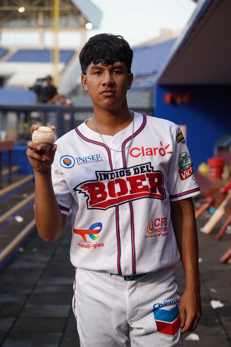 IndiosDelBoerOf's tweet photo. El derecho Jeffry de Jesús Bustos, estampó su firma en un contrato de ligas menores con las organización de los Piratas de Pittsburgh.

Bustos vio acción en par de juegos en los que trabajó 2.1 innings de 1 sucia y 3 ponches. https://t.co/OfQ1zTUp8K