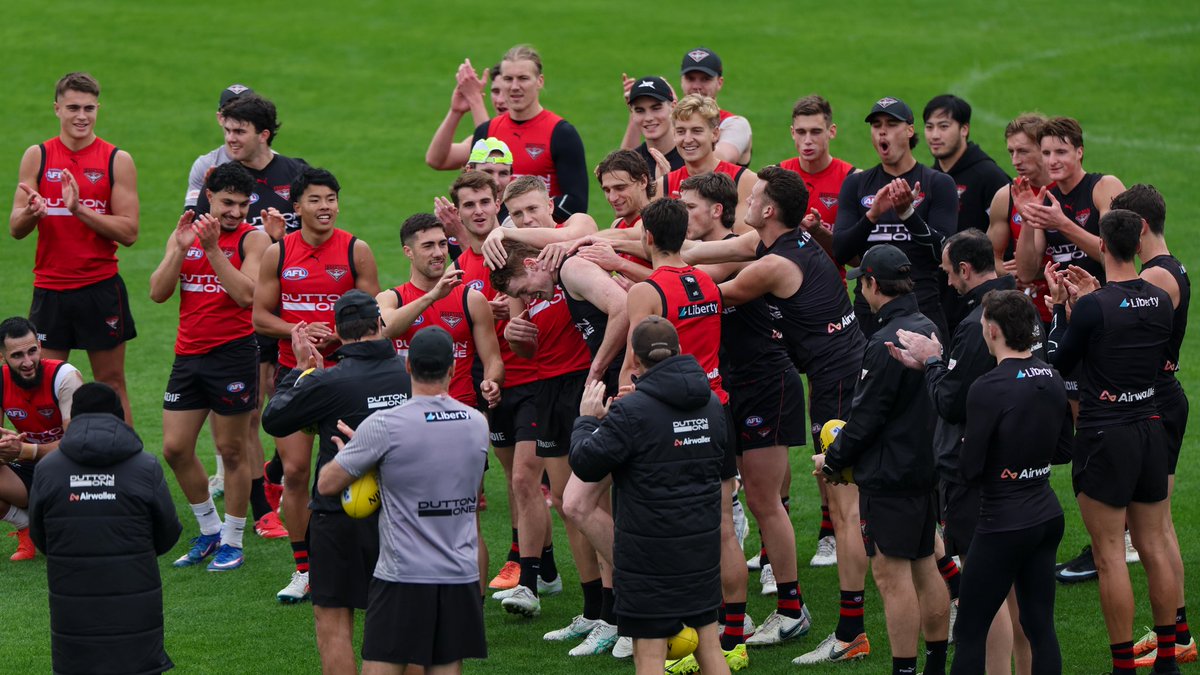 Essendon FC tweet media