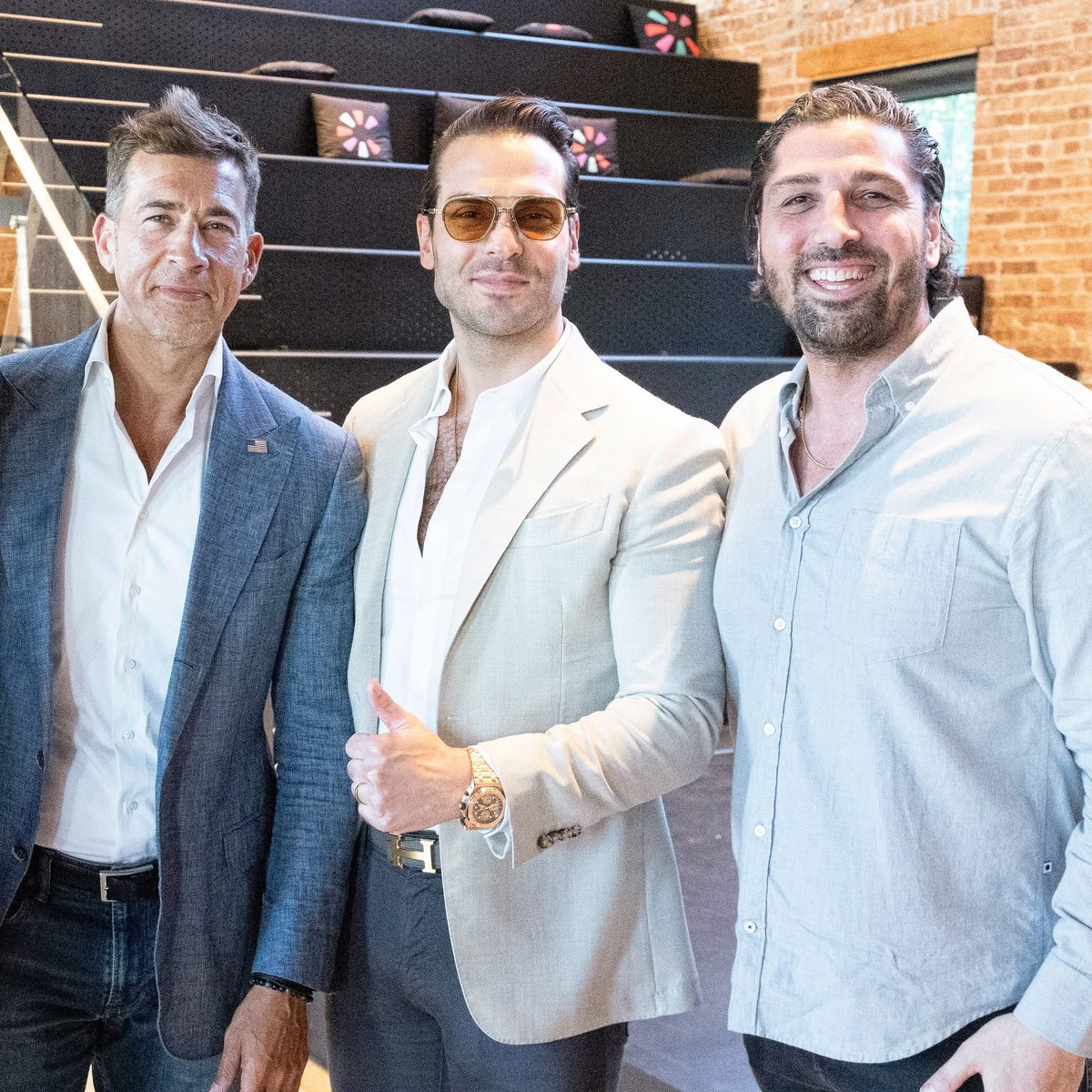 Aloumis's tweet photo. Time to Make Chicago Great Again, The Greek Way 🇬🇷🇺🇸  hosted by @Mr312 

@Giannoulias for Chicago Mayor 📍 @cameo https://t.co/pPKGwBCrl2