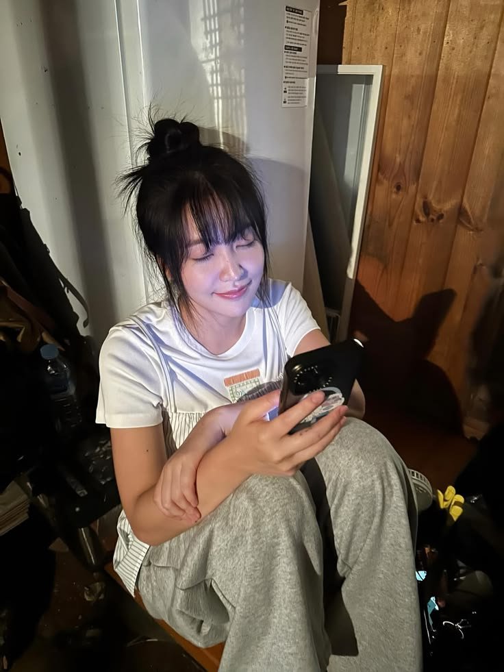 yeahrrim's tweet photo. long time no online here, how are you guys? https://t.co/7SsZ2akSBm