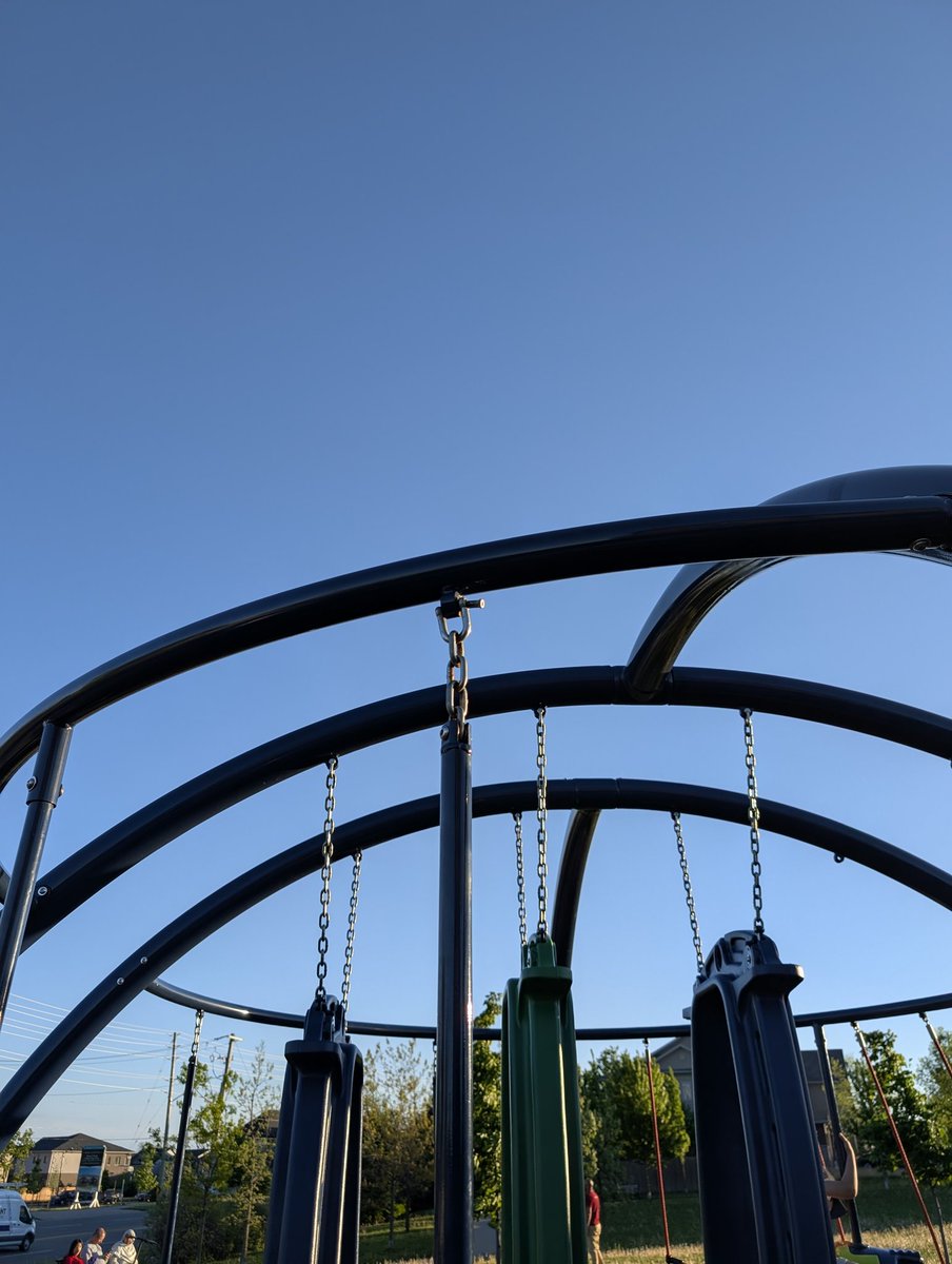 cyr35's tweet photo. DANGER at Rochefort Park (134 Rochefort st, Kitchener)
A metal bar on the playground equipment is about to come loose due to failing fastener. This is a serious injury risk for children. I urge @CityKitchener  to send someone to repair it URGENTLY before a child gets hurt. https://t.co/ZAMmRf8EXb