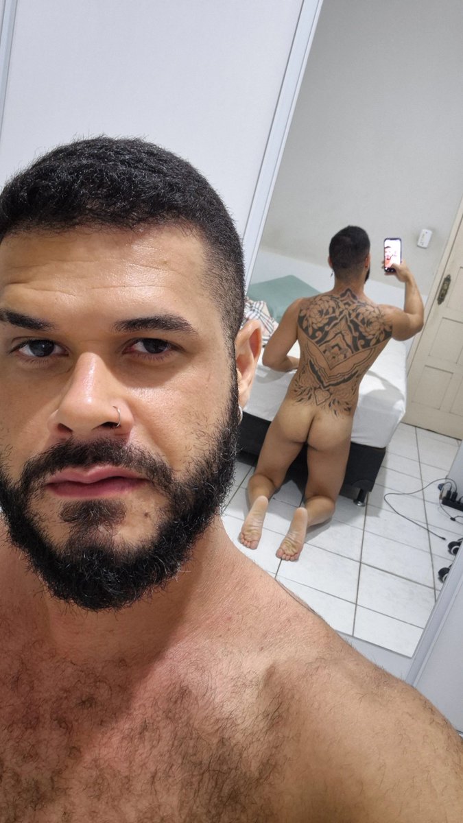 jjunior4you's tweet photo. @gabrielmirandaw De joelhos... https://t.co/lBwkPAjhRa