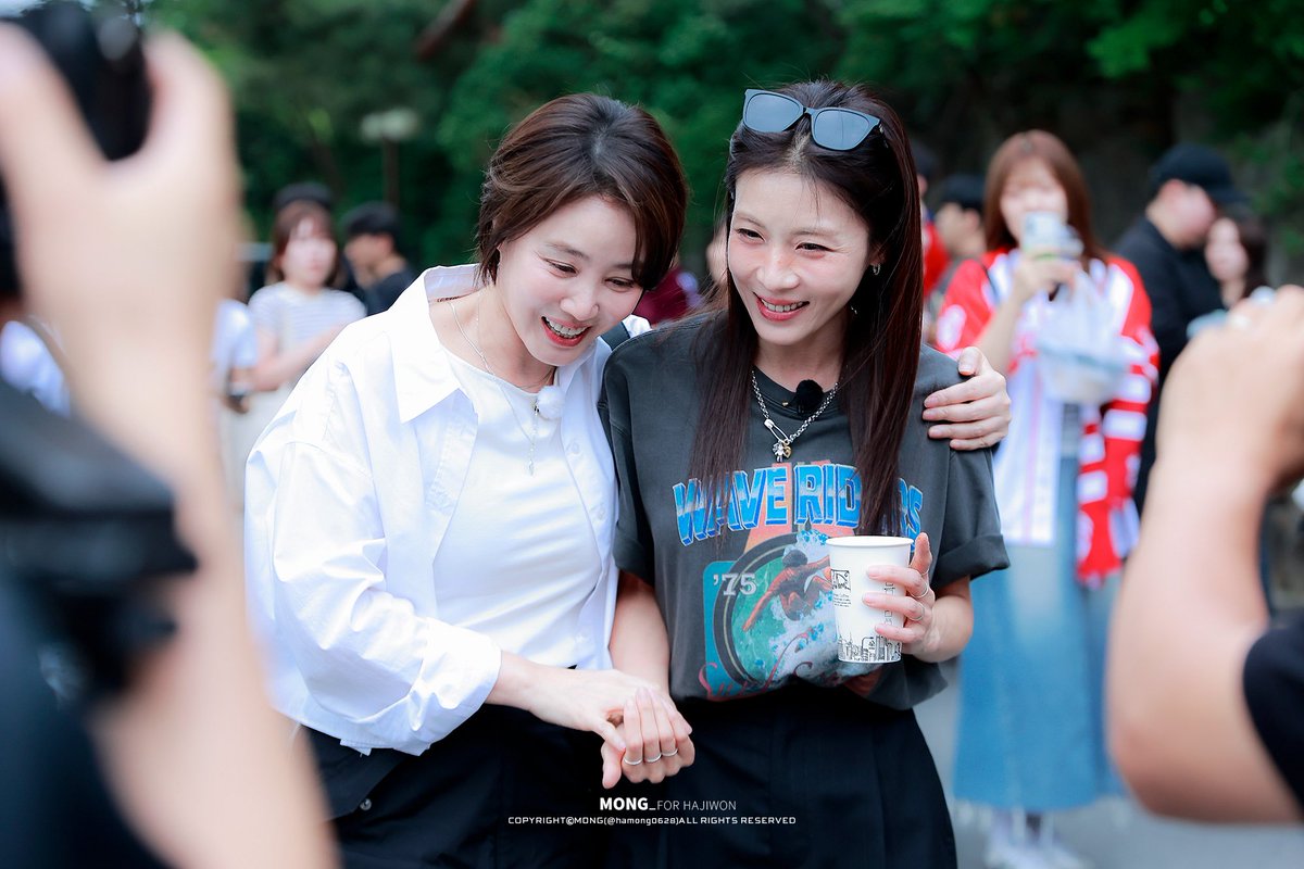 hamong0628's tweet photo. 260527 경희대 #하지원 #hajiwon #김성령 https://t.co/B1XSFSV5iV