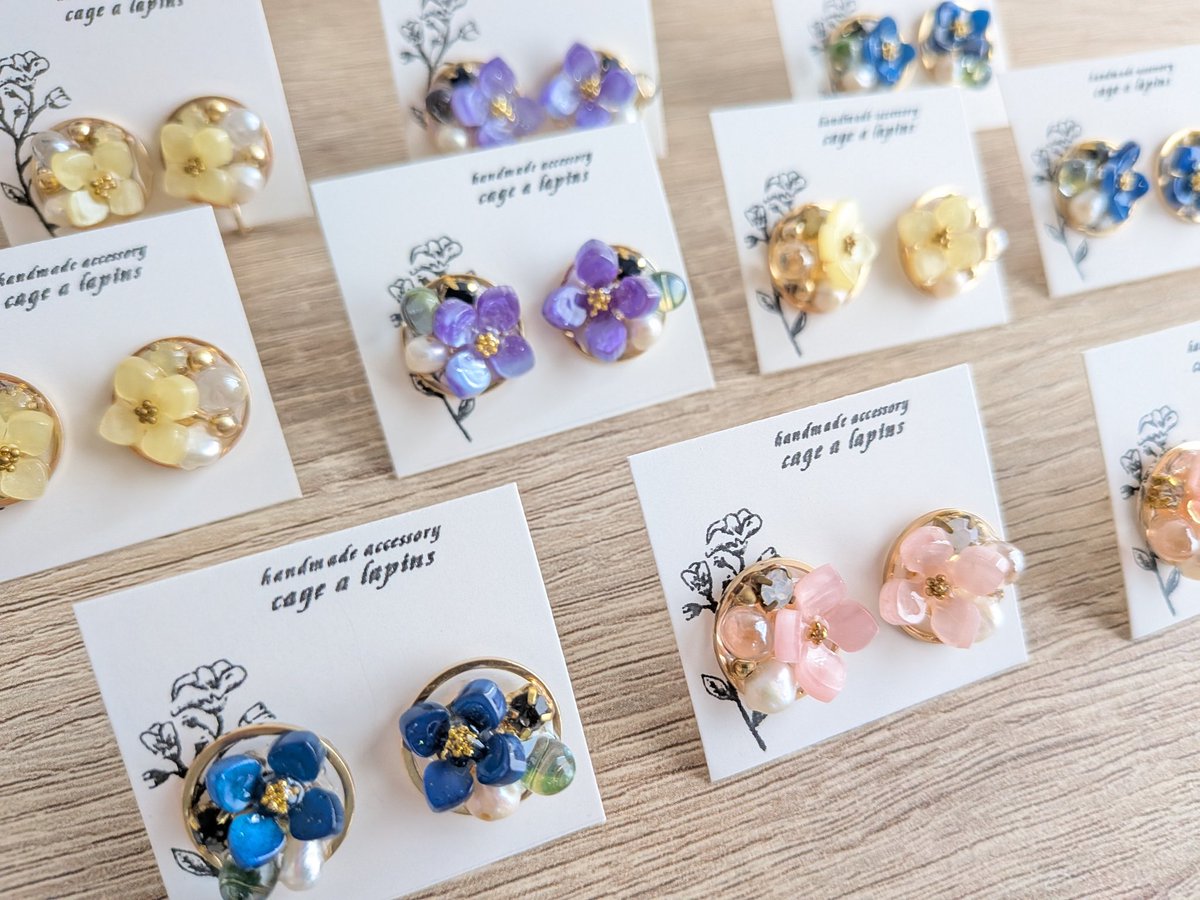 お花のバイカラーおはじきピアス イヤリング