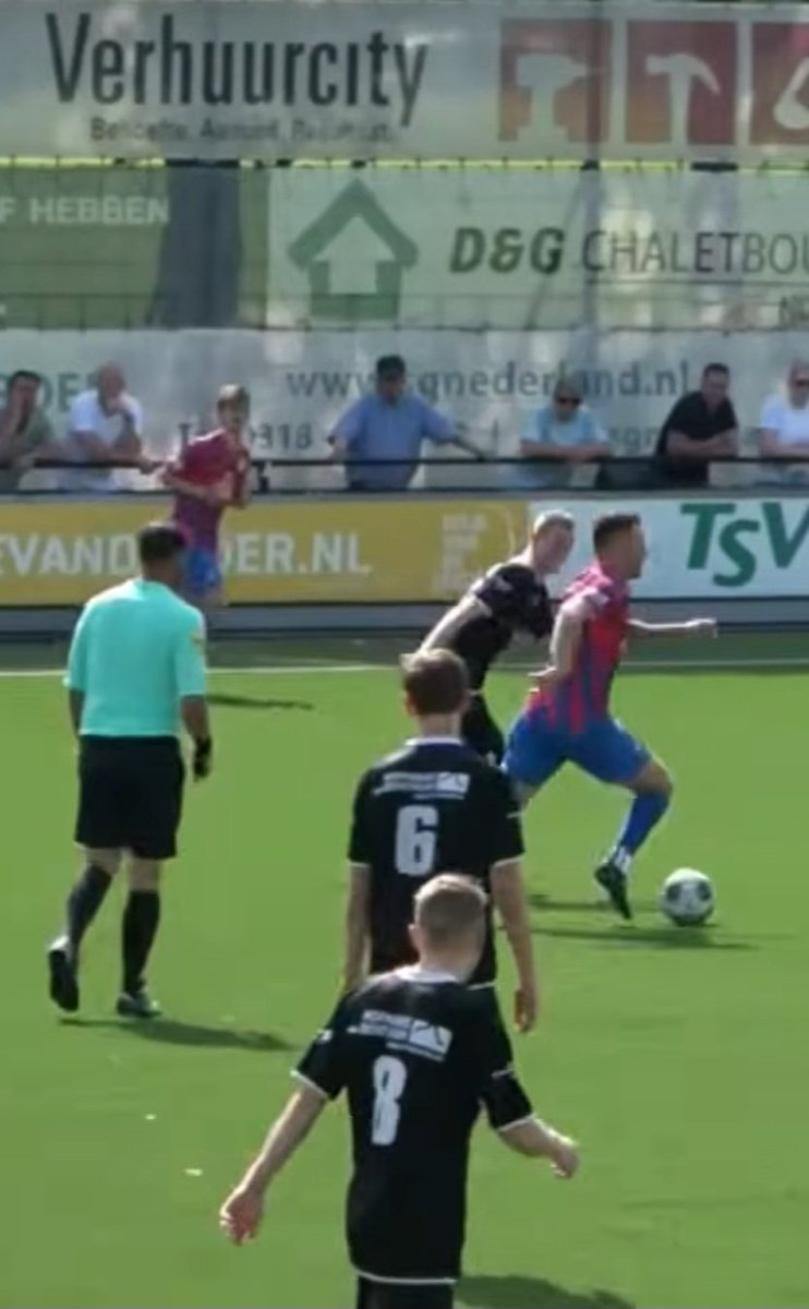 JaapVoetbal001's tweet photo. Goedendag allen, uit de wedstrijd @VVAAchterberg  - @jvc_cuijk, in de 68e minuut de assist van Jasper van Daalen en de schitterende solo en goal van @DavelaarCorne 2-0 ⚽️🔥.

Voor de link zie de comments.
Fijne dag.
Groet Jaap. https://t.co/2lBRfR9alW