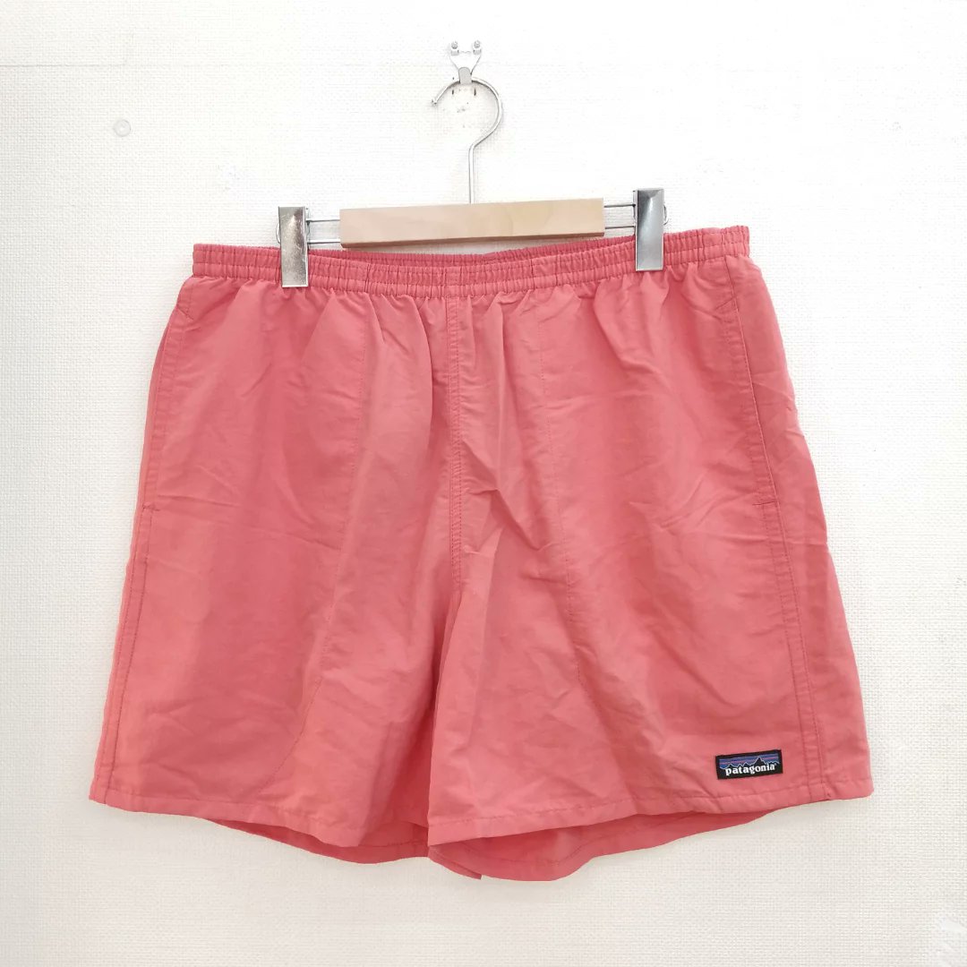 modeoff_sazae's tweet photo. こんにちは！モードオフ桜新町サザエさん通り店です！

当店では Patagonia の商品を多数取り揃えております！今回の夏にはヴィヴィッドのパンツはどうですか？

当店へのご来店だけでなく、オフモールでのご購入も可能です！ぜひご覧ください！ https://t.co/ZY9rs2s9xU