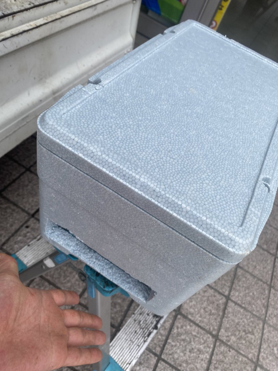 クレープ職人@キッチンカー 製作して移動販売スタート！ tweet media