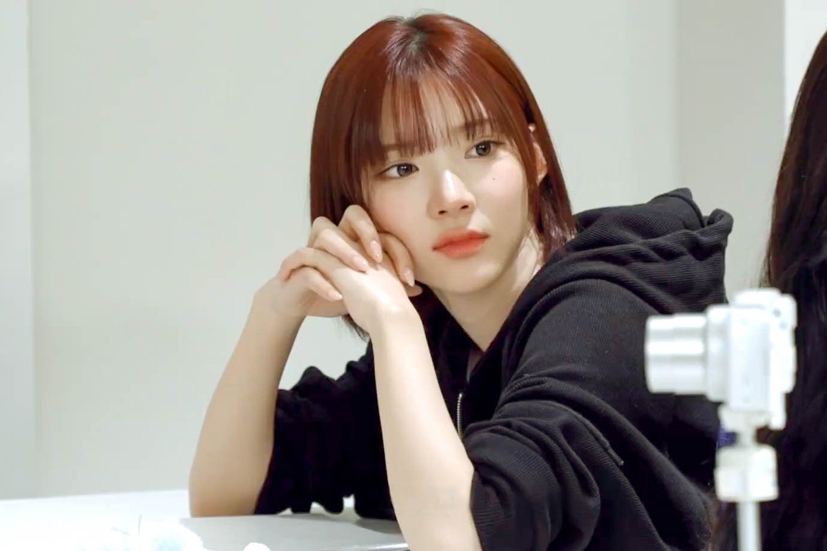 이제 tweet media
