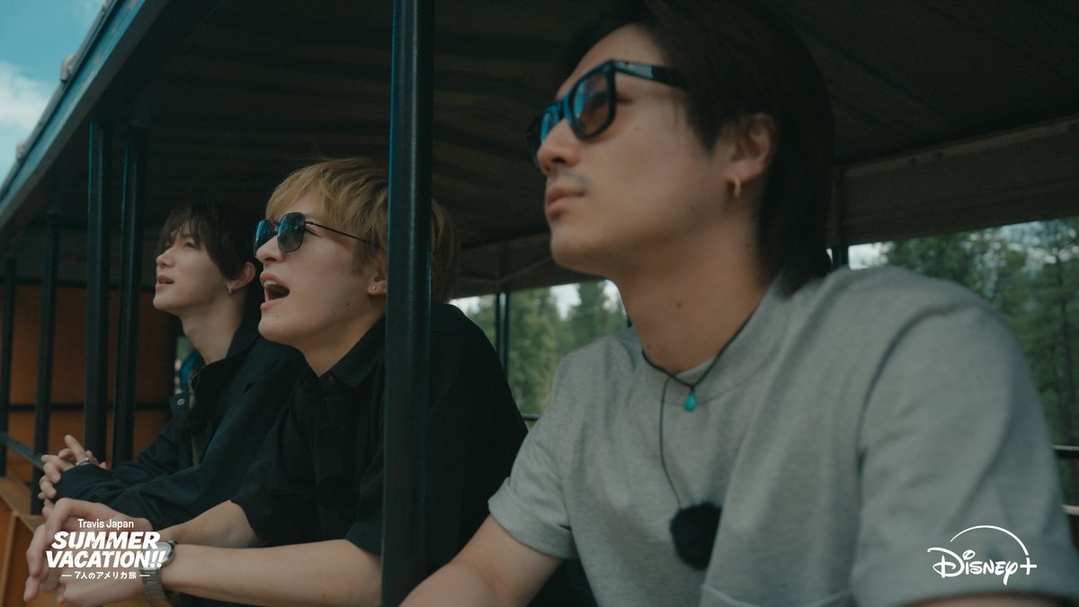 DisneyPlusJP's tweet photo. 🐯#トラジャサマバケ
7話先行カット公開✨

Team Bの3人は🩷💙🧡
19世紀から走り続ける蒸気機関車に乗車🚂

目の前に広がる大自然の絶景に大興奮‼️

『#TravisJapan Summer Vacation!! ―7人のアメリカ旅―』
7話は明日（5/29）16時
#ディズニープラス で配信開始💫
1〜6話独占配信中！ https://t.co/9wAzAmuyPQ
