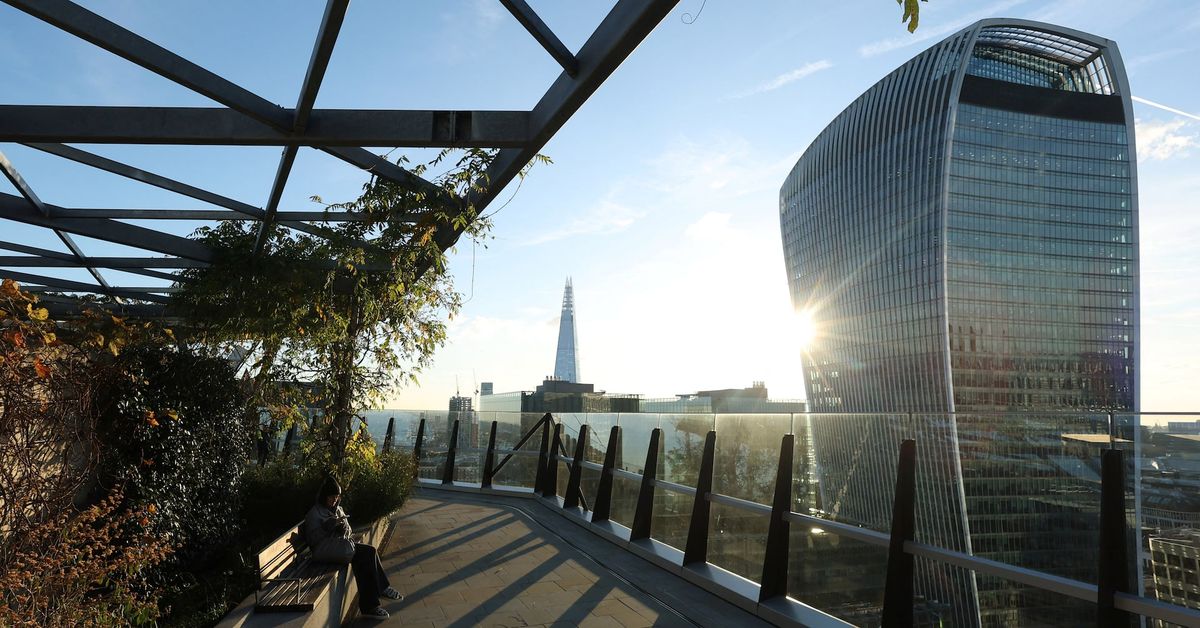 ReutersUK's tweet photo. London reclaims top European tech spot from Paris, Dealroom says https://t.co/j9X0mYYlLO https://t.co/j9X0mYYlLO https://t.co/jTOuCV72QN