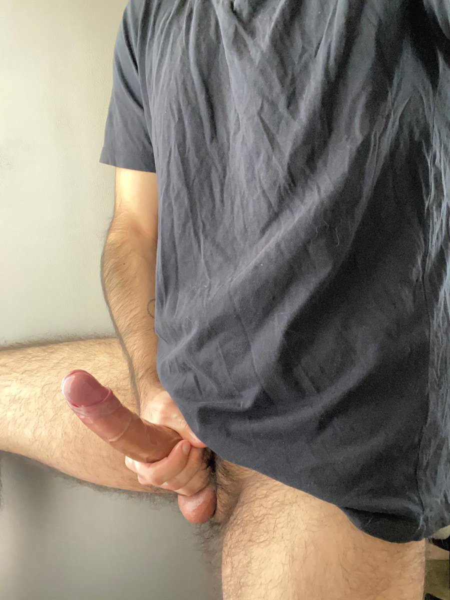 LaceHunter_'s tweet photo. LaceHunter🔞

No me gusta mucho la paja porque es desperdicio de semen pero puta que necesitaba vaciarme los cocos 

¿Ustedes la tiran o se la tragan? 😳

#BiChile #NSFW #HairyTop #BiDom #POV #Tulon #Arsmate #Peludo #Dominante #NSFWChile #CCP https://t.co/DBGvyvII4D