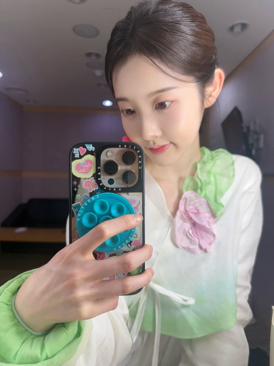 STAYC(스테이씨) tweet media