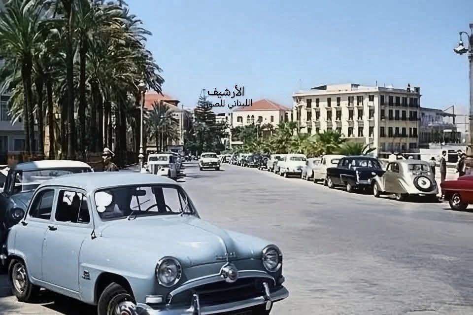 ImadSalamoun's tweet photo. واجهة بيروت البحرية - جادة الافرنسيّن حيث نشاهد مباني المنطقة التراثية ذات القرميد وفندق نيو رويال وسيارات ايام زمان وذلك عام 1954. https://t.co/jue2w3WK9k