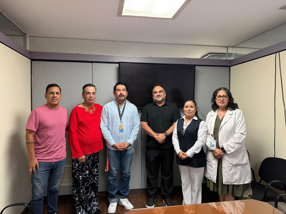 acodemis's tweet photo. Reunión de trabajo en el @IMSSNL con el COESIDA N.L , Personas que vivimos con VIH y usuarios del PrEP con directivos de prevención y atención del VIH.
- Cascada de atención con interseccionalidad de la migración a los sistemas de salud.
- Hospital # 67 https://t.co/ajtsAoIyrQ