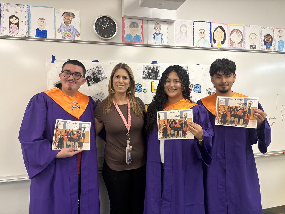 MDominguez_SISD's tweet photo. Senior walk day. 🧡One last walk through the halls that helped shape our daughter. We are so grateful for every teacher, counselor and staff member who helped guide her through the years. It truly takes a village, and we are thankful for each person who was part of her journey. 💜 @TGil_DSSE  @plozoya35 @NessieMoonMarq  @DSShook_ES