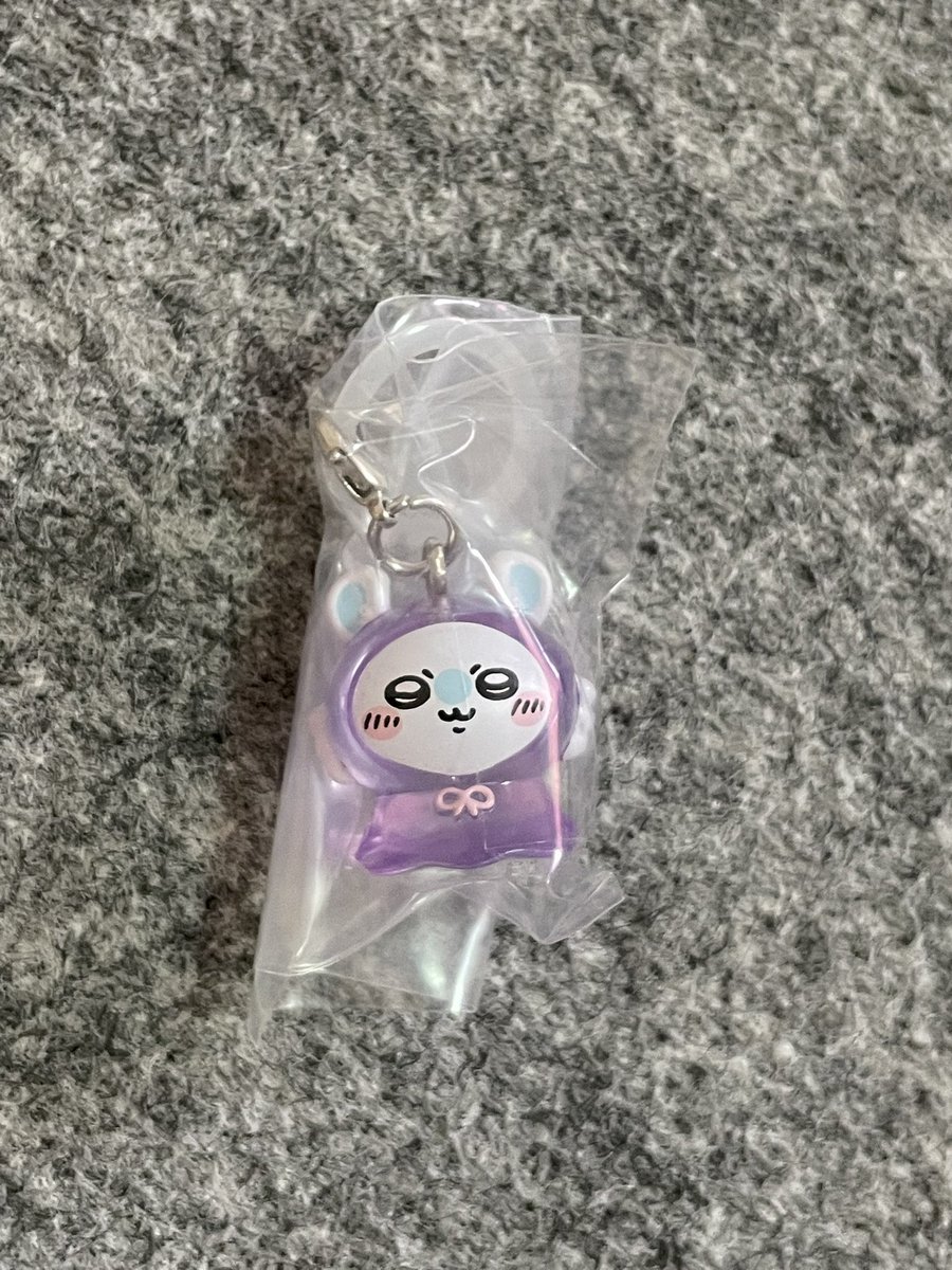 yeoseos___'s tweet photo. ちいかわ めじるしアクセサリー 交換

求　同種ちいかわ
譲　モモンガ

郵送での交換になります
お気軽にお声掛けください🌧️ https://t.co/bk6m9SUMeP