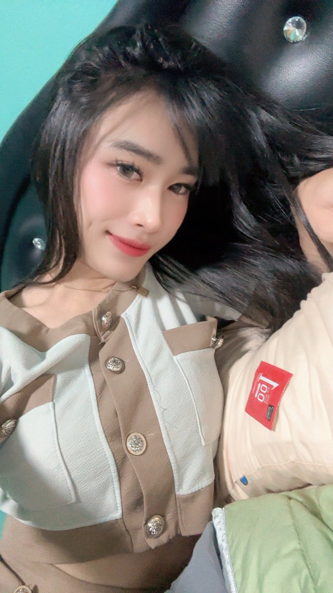 OliviaHugh37763's tweet photo. ขายๆถุงยางพร้อมใช้ ชิ้นละ 600 🤣😆 
#นครสวรรค์ https://t.co/7KPG7bQORj