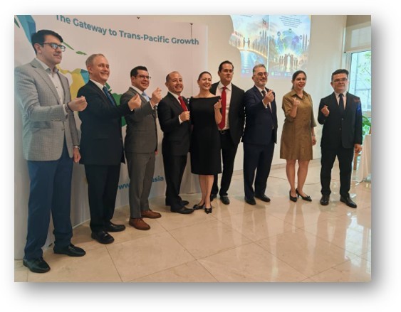 EmbaMexMls's tweet photo. La Embajada de México en Malasia celebra el lanzamiento de la Cámara de Comercio de América Latina y el Caribe en Malasia (LACCC), una iniciativa que fortalecerá el diálogo económico, las alianzas estratégicas y las oportunidades para empresas https://t.co/vF5p5JGaNc