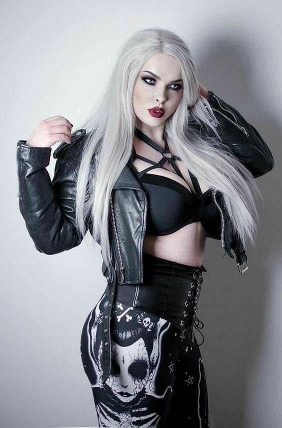 🦇🖤🌹 Raven the Dark Savage Daughter🌹🖤🦇 tweet media