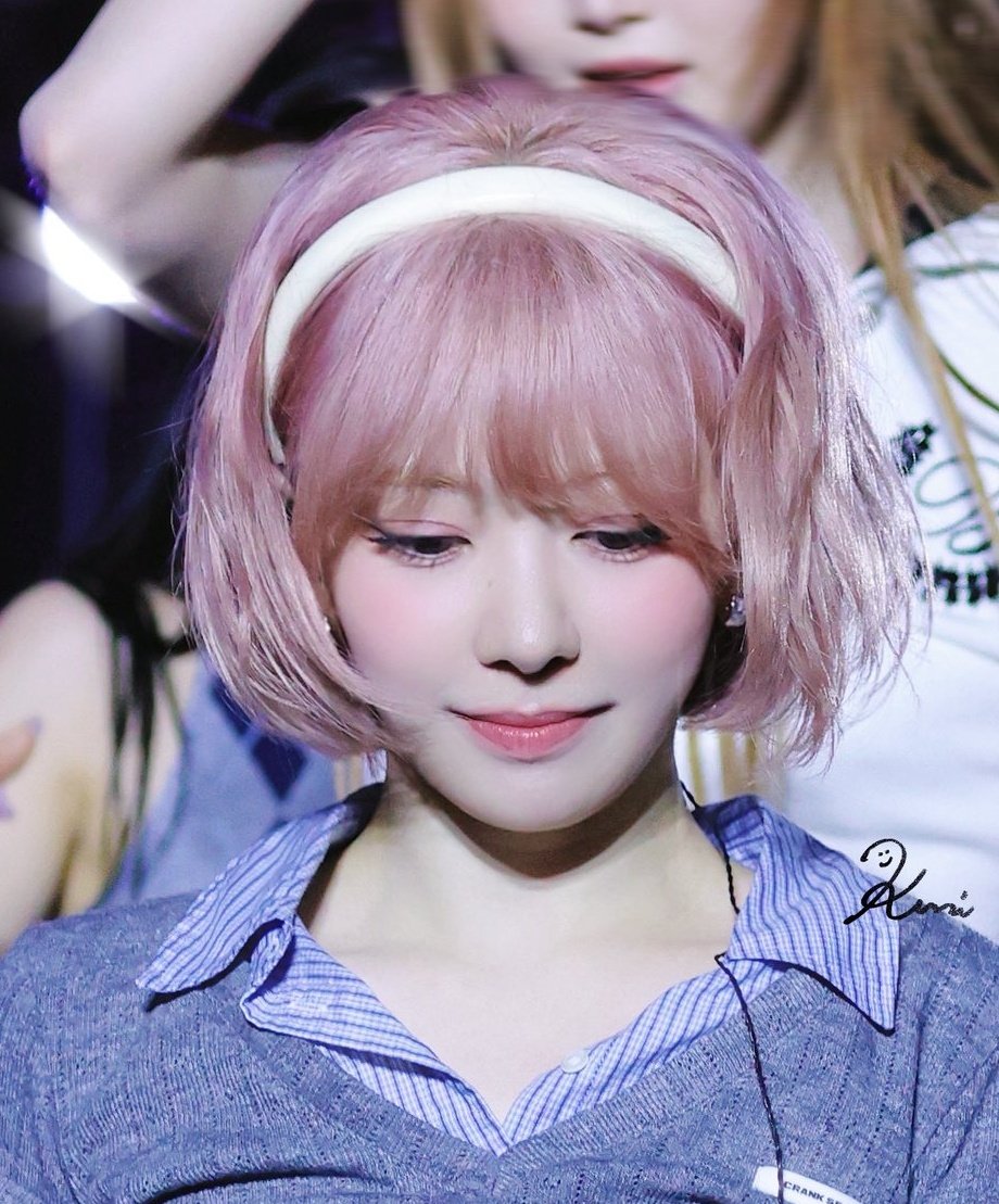 Sakura as Sakura 🌸🌸 #LE_SSERAFIM #르세라핌 #사쿠라 #SAKURA #宮脇