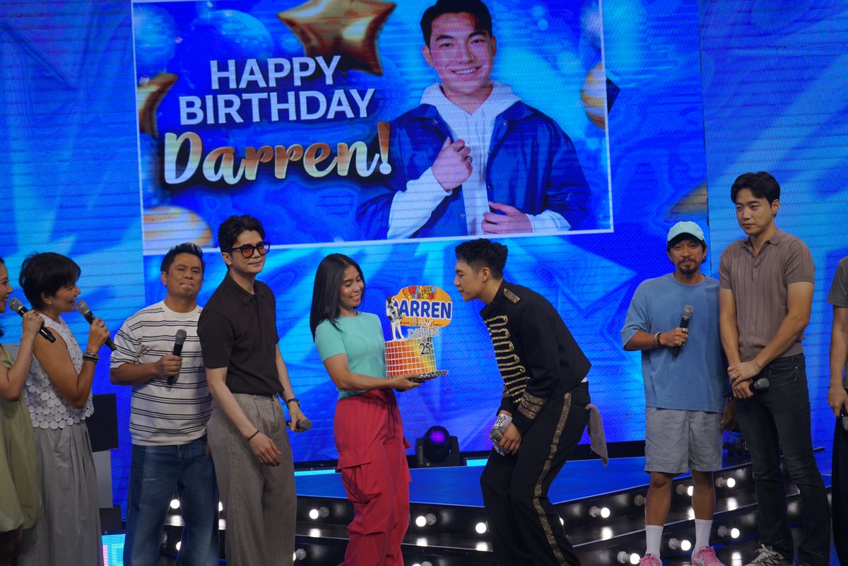 gmanetwork's tweet photo. Belated happy birthday, #DarrenEspanto! ✨ 

#TayoSaShowtime
For more #ItsShowtime content, visit:
https://t.co/pNccllRyFz https://t.co/Gp1fwDURUv