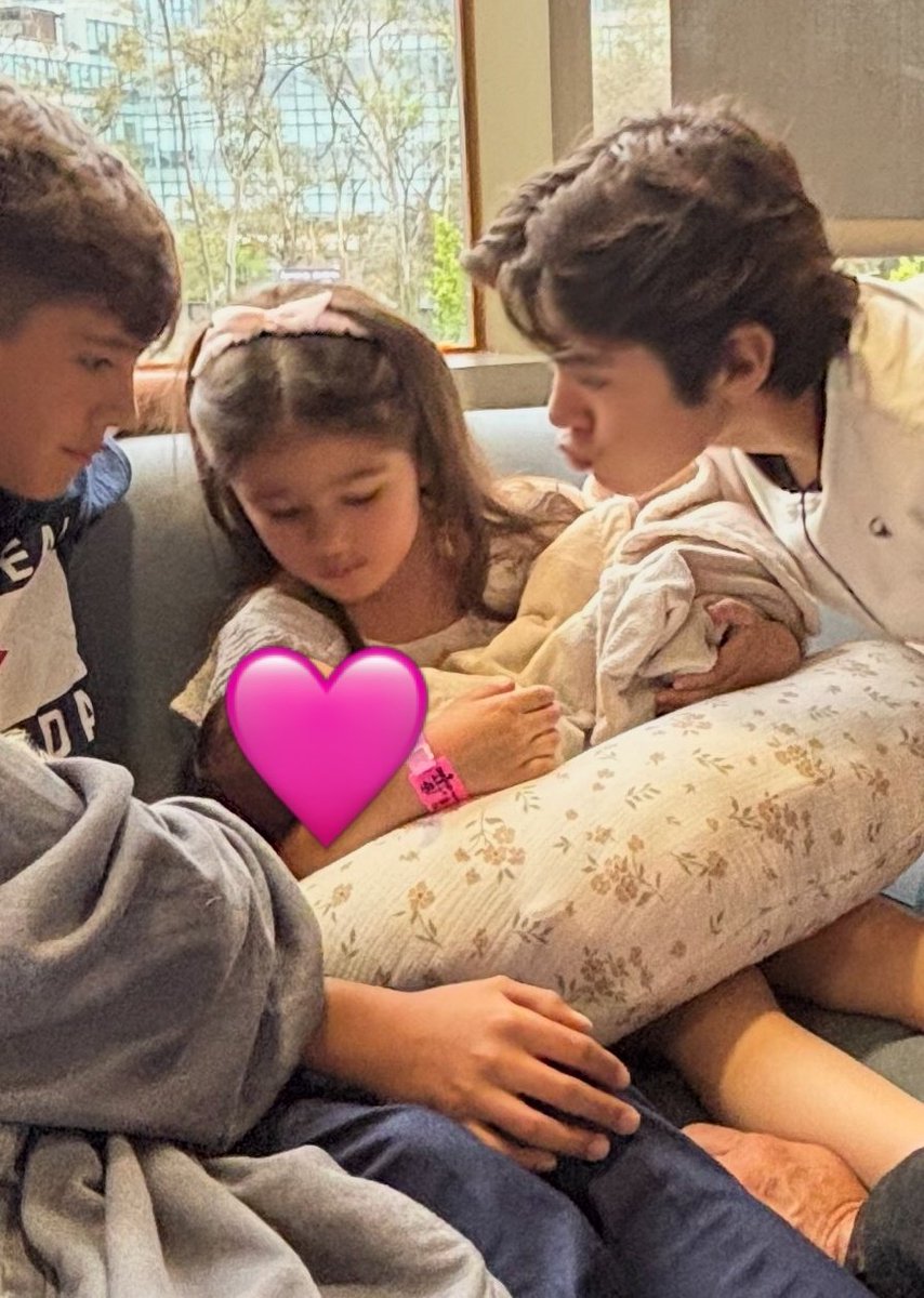 Naná | 𝙳𝙼 𝚁𝚊𝚒𝚗𝚑𝚊 ☮️𝙼𝚊𝚙𝚒𝚕𝚘𝚟er 💖🗝️ tweet media