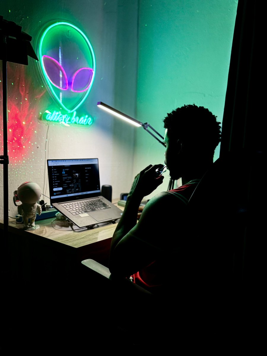 Iam_alienbrain tweet media