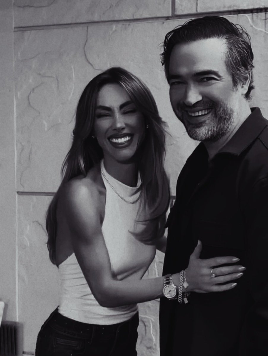 AMORXPONCHO's tweet photo. Sanaron, ellos sanaron… ❤️‍🩹

Pasamos años en los cuales los reencuentros eran imposibles, las interacciones eran nulas.

Fue uno de los momentos lindos cuando ella dijo:  “Y lo más bonito es lo q se comparte cuando nadie ve. 
La vida real. 🫶🫶🫶” https://t.co/badatXiaTX