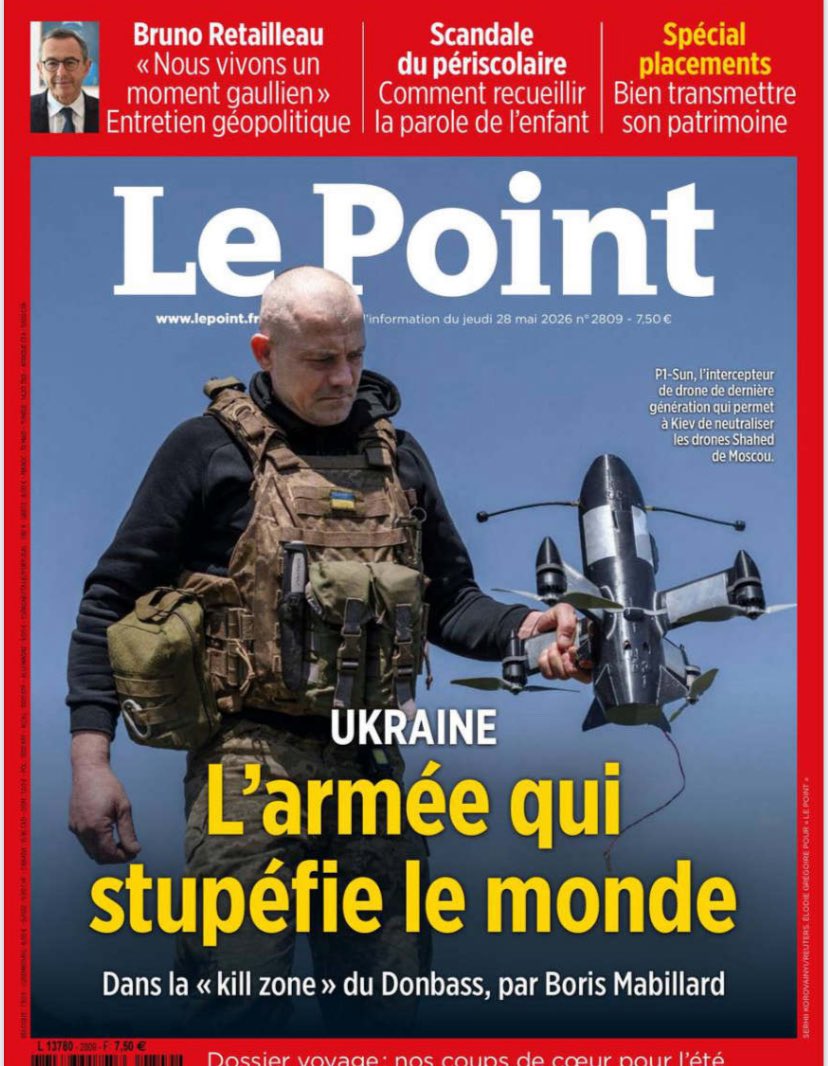 MacronardsFM's tweet photo. Magnifique dossier #LePoint sur l’armée Ukrainienne ! Un dossier dont ne parlera pas #PraudPoutine avec #Fedorova sur le plateau de #FakeCnews en direct de Moscou 😈 https://t.co/NihJNAH8IE
