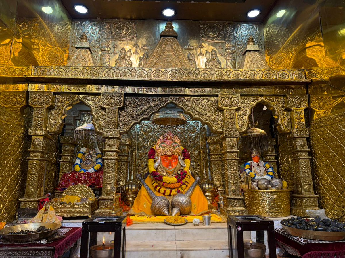 bageshwardham's tweet photo. दिव्य दर्शन श्री बाला जी सरकार
श्री बागेश्वर धाम सरकार ग्राम गढ़ा (मध्यप्रदेश)
28-05-2026
#bageshwardham
#bageshwardhamsarkar
#divyadarshan
#balaji https://t.co/spubsqUgxa