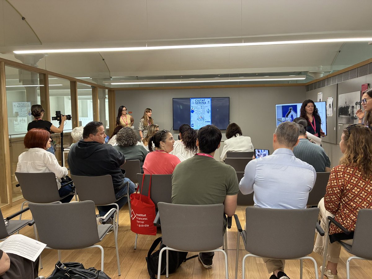 fundaciobcnfp's tweet photo. Comencen les presentacions finals del #MetròpolisFPLab! 🚀 Els dos primers equips, CIUDAD SERENA del @inselcalamot i Street Works Agbar del @insffg_sjd, ja estan defensant la seva solució per al repte llançat per @Aiguesbcnclient. 💧@educaciocat @SocioEconAMB https://t.co/YyBn97qbj9