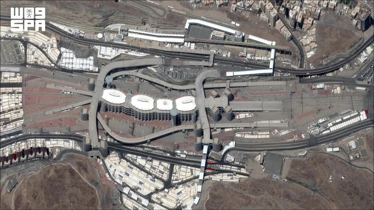 HaramainInfo's tweet photo. Satellite Imagery: KACST Captures the Grand Mosque and the Jamarat Facility Today from 518 Kilometers Above.

#HaramainInfo #dhulhijjah #1447H #Hajj https://t.co/ZHlXaXugyO