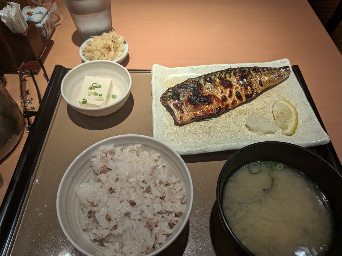 datti031's tweet photo. やよい軒🍚😋

昼

夜は山岡家🍜予定🤤

すいてますように🙏 https://t.co/w5iTC4dUR3