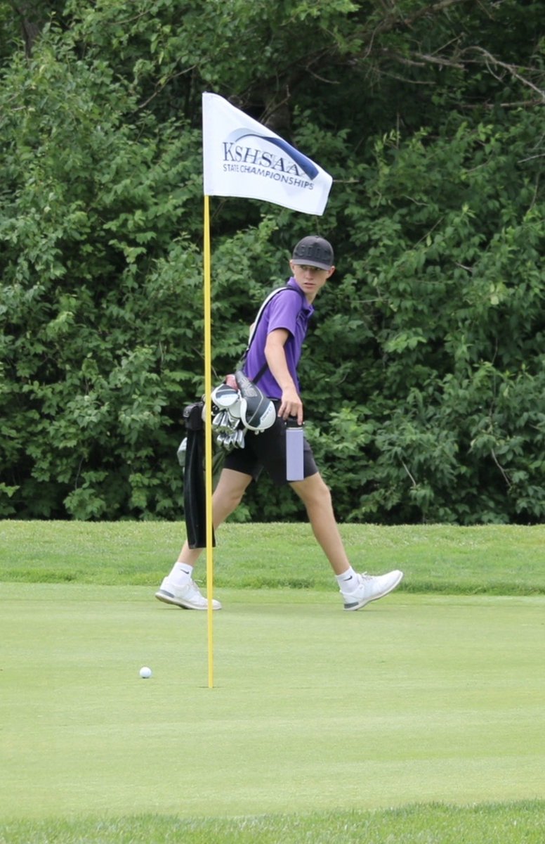 Christiangolf11's tweet photo. Top 10 at 5A state to end sophomore year https://t.co/ZCJds2EkXO