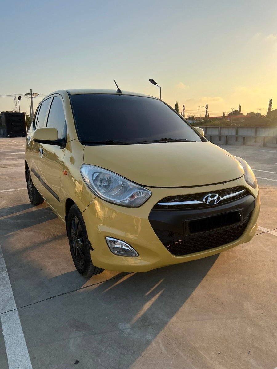 delio_roque's tweet photo. HYUNDAI i10 1.2 COSAL
Descrição da viatura:
- Motor Selado 
- Combustível: Gasolina        
- ⁠Ignição: Chave
- Transmissão: Automatica
- ⁠Quilômetros: 78.000 KM
- Série de matrícula: D
- Localização: Projecto Nova Vida
Preço: 5.500.000,00 AKZ
Liga: 927628441 https://t.co/4nNejVpJZC