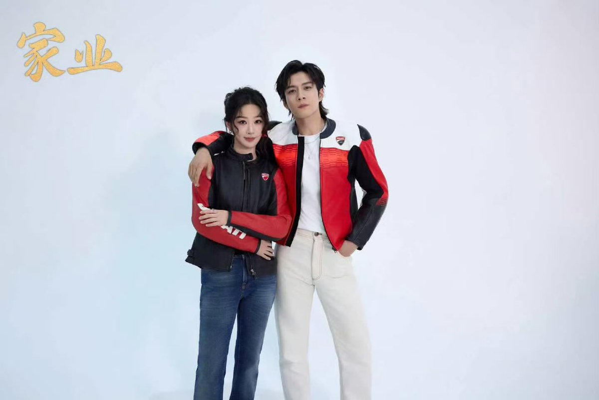 Yang Zi ♡ tweet media