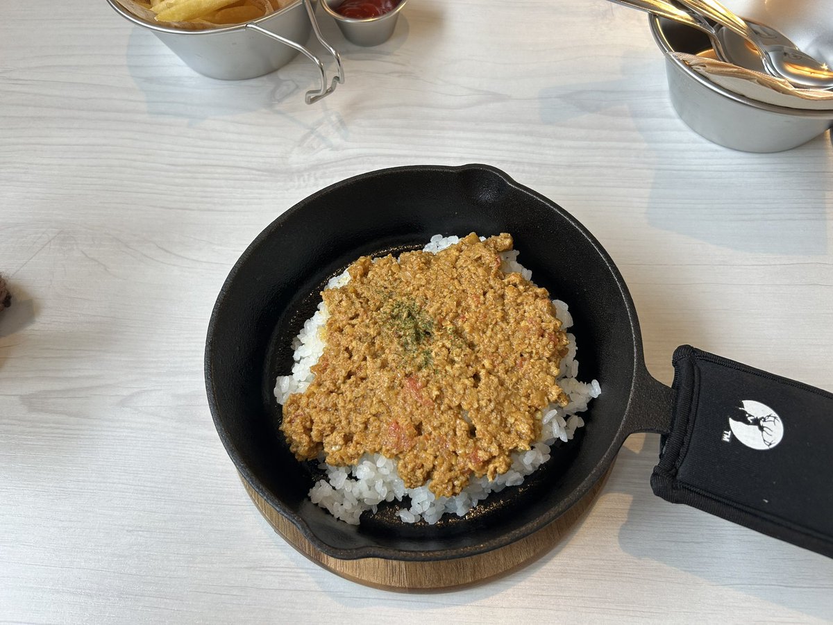 LM_Shelver's tweet photo. 昼はカフェでゆっくりと過ごす！
前から気になってたから行ってきた！
#ひこばえ西千葉 #西千葉カフェ https://t.co/TOHuI53JmB