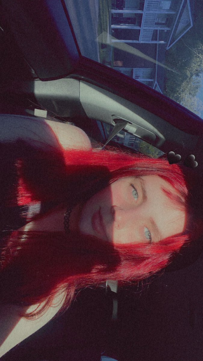 leesamara2914's tweet photo. Every glance at me should come with a tribute💵❣️😈
#walletdrain #humanatm #paymore
#findom #relapse #financialcontrol #cashcow #paypig #obidientsub https://t.co/CKKJrLGvRY