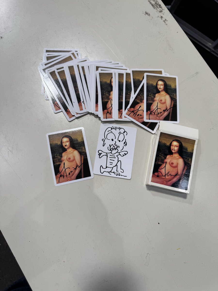 yanobekenji's tweet photo. なんと！森村泰昌さんの返礼品は森村トランプに直筆サイン1枚づつ、やなぎみわさんは舞台車すごろくポスター！
要望が沢山いただきましたのでもう少しだけ支援枠を拡大します。引き続きよろしくお願いいたします。

https://t.co/5ET4afvblr https://t.co/240GqxOlun
