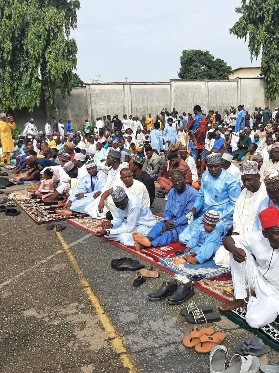 Sarki. tweet media