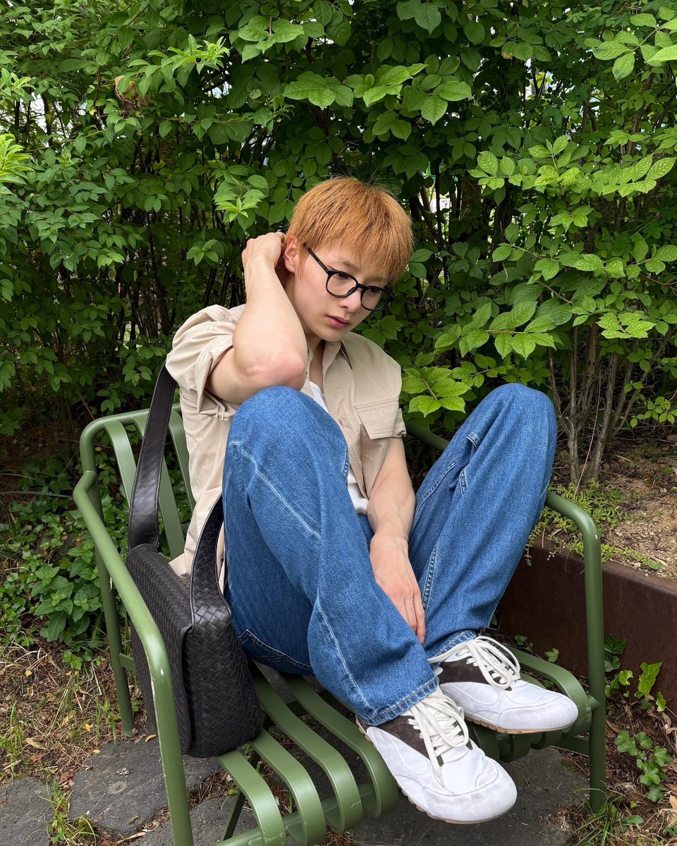 비니 tweet media