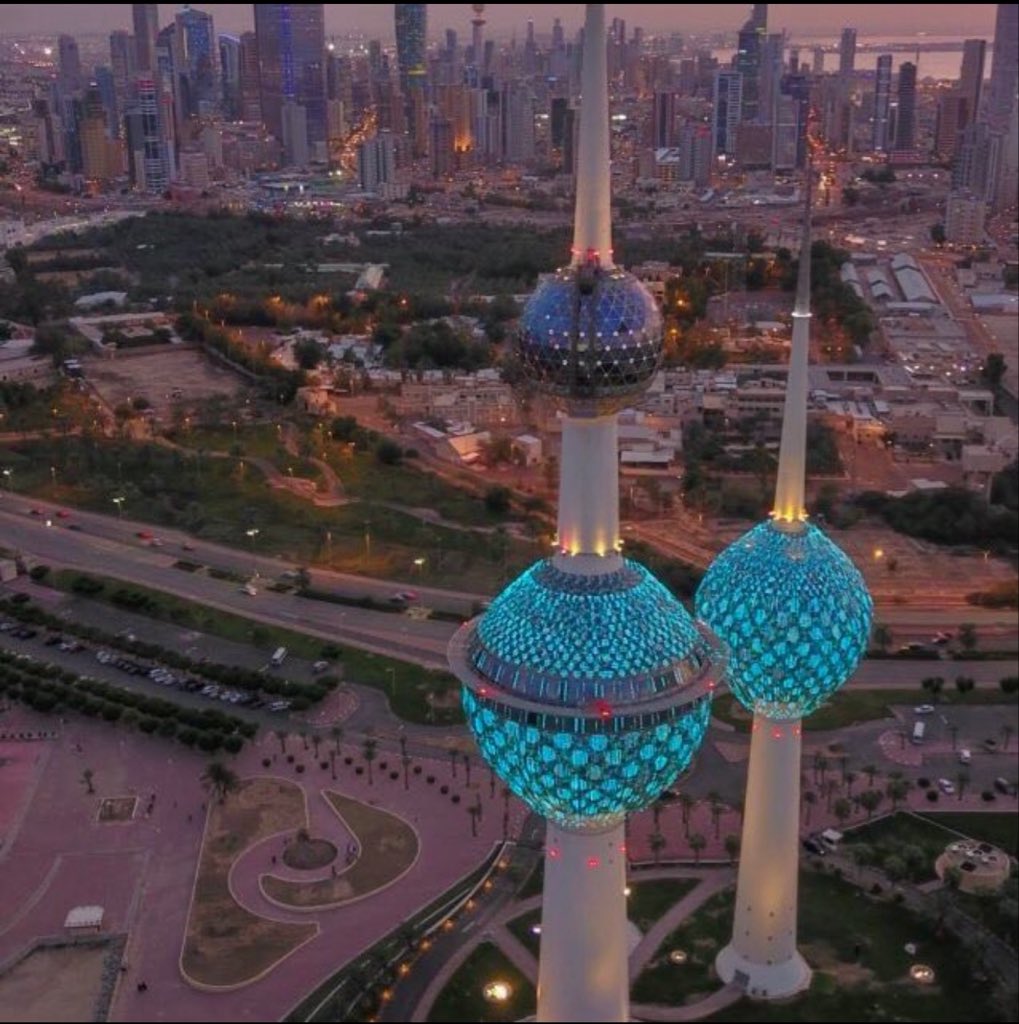 9_99i's tweet photo. حفظ الله الكويت الغاليه وأهلها ولعنة الله على ايران ومن يواليها أو يدعمها ولو بكلمه أو تغريده 
🇰🇼🇦🇪🤍
#الكويت https://t.co/0EXte8HzJl