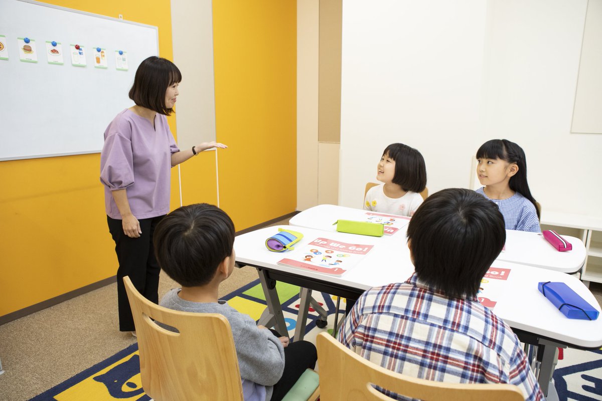 uni_kasukabe's tweet photo. 🎶明日は体験会🎶
小学1・2・3年生
英語でコミュニケーション
5/29(金)17：45～

レッスン料2ヶ月半額キャンペーンは5/31まで！

☆オールイングリッシュのレッスンで、「使える英語」をしっかり学習
☆アルファベットの文字と音の結びつきをていねいに学習

#ヤマハ英語教室　#英会話　#昭和楽器 https://t.co/rpdhVevP1B