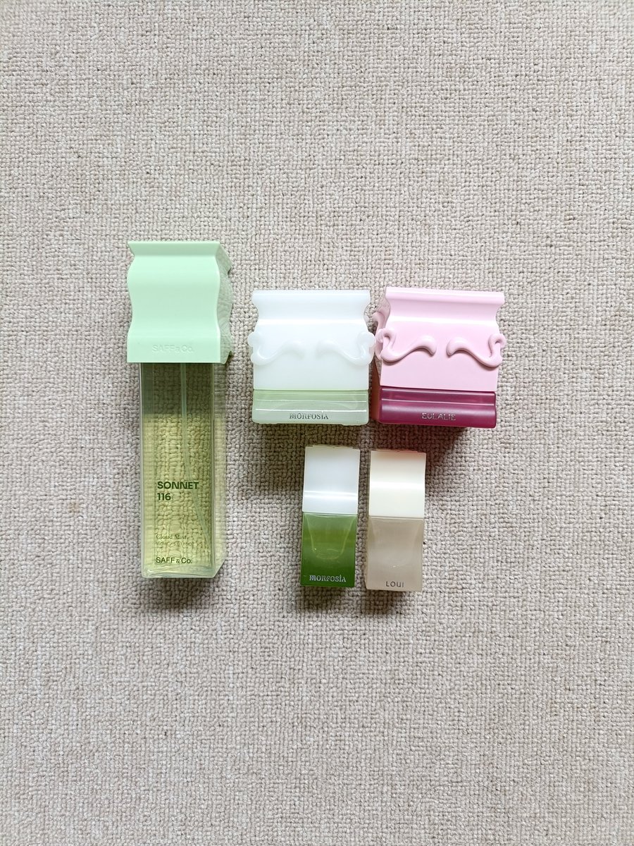 itsmefaraww's tweet photo. I FINALLY FOUND: TOP 4 local perfume brands yang “WORTH COLLECTING” (karna banyak varian yang enakk!!)💯

🥇 HEURA
🥈 TERATU
🥉 SAFF &amp; CO
🏅 ELOI COCO https://t.co/Gc9mSKf5OV